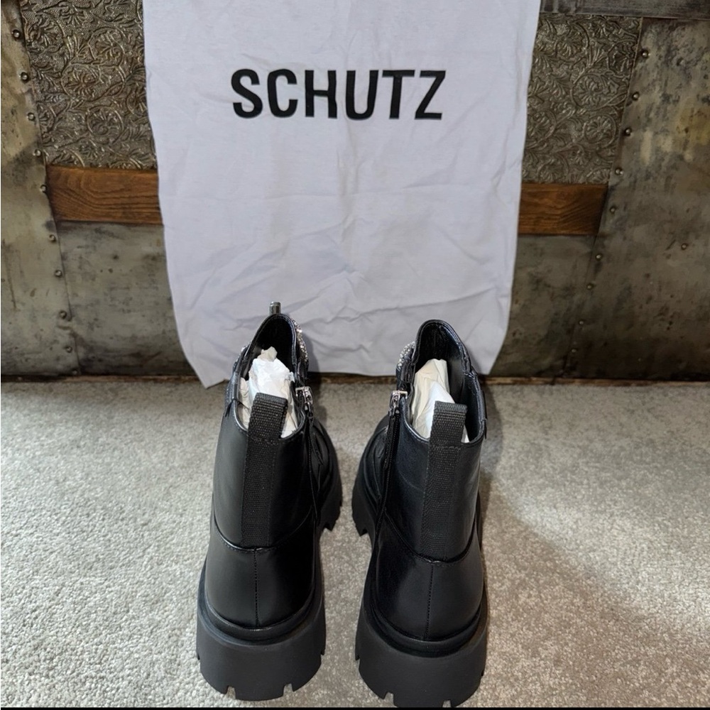 NIB Schutz Kaile Black Lug Lace Up/Side Zip Combat Moto Leather Boots SZ 7 - Picture 3 of 12